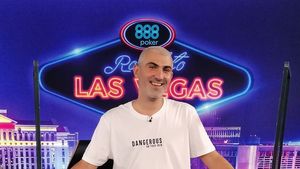 Show-ul de poker ”Road to Vegas” a revenit pe micile ecrane pe B1 TV, dupa lunga pauză din perioada de izolare, spre deliciul audienței care în fiecare joi noaptea avea parte de o partidă palpitantă de poker live