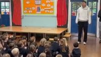 Surpriza pe care a avut-o la şcoală învățătorul care a fost prezent în „minunea secolului”