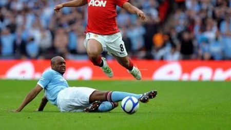 Vieira: ''Manchester City va rezista fără Tevez''