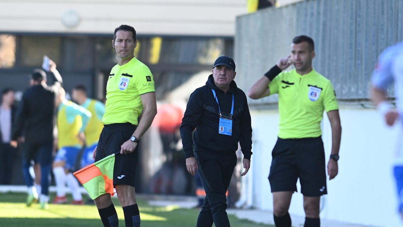 Gică Hagi a făcut scandal după remiza cu Alexandria din Cupa României. „Fac deplasare de 400 de km, Rapidul joacă acasă. Întâmplare?”