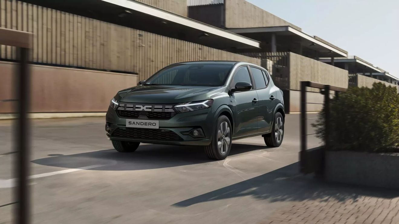 Marea transformare a Dacia Sandero! Vânzările record duc aduc o nouă generație a maşinii româneşti!