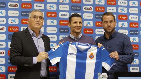 VIDEO | Imagini de la prezentarea lui Gâlcă la Espanyol: "M-am întors acasă. Vreau o echipă agresivă". Spaniolii l-au vrut și în 2014, înainte să vină la Steaua