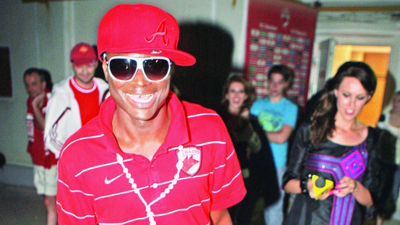 N'Doye s-a sucit:** "Iubesc Dinamo!"