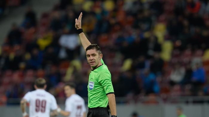 Ce dramă! A fost operat pe creier după ce i-a fost depistată o tumoră, s-a refăcut și a condus fără greșeală un meci de Liga 1. A revenit după opt luni de pauză: "Era de dimensiunea unei mandarine"