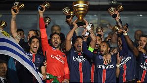 Dan Şucu şi Victor Angelescu au refuzat să îl transfere la Rapid, iar acum fotbalistul poate semna cu un club din Ligue 1