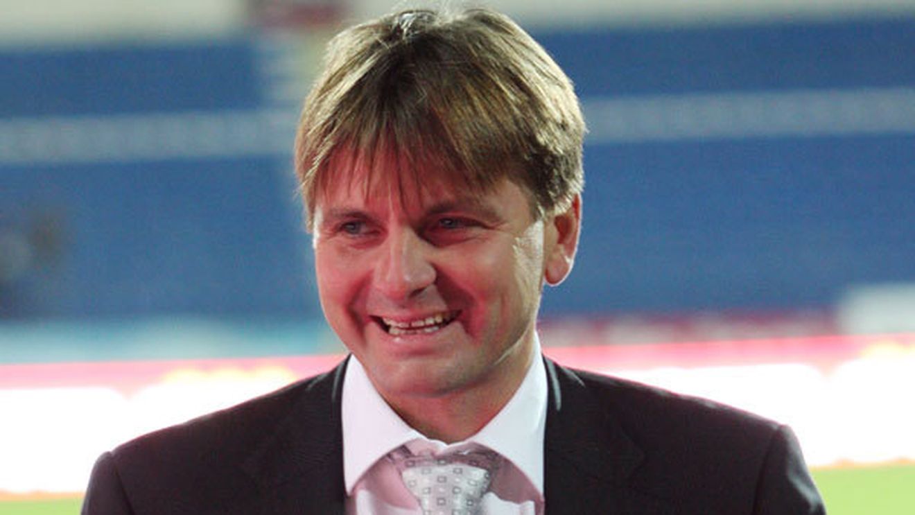 Va prelua Dusan Uhrin Rapidul? Cehul a fost surprins în Capitală!** Ce spune George Copos despre această variantă