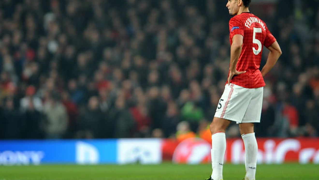 Pun englezii batista pe țambal de frica FIFA?** FA spune că nu a auzit scandările rasiste adresate lui Ferdinand: 'Continuăm să analizăm'