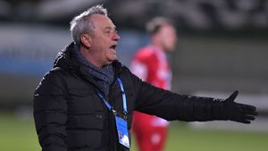 Anunț de ultimă oră al lui Răzvan Zăvăleanu! Ce se întâmplă cu Mircea Rednic după eșecul lui Dinamo cu Academica Clinceni + Situația lotului: „Să vedem pe cine aducem, cine pleacă”