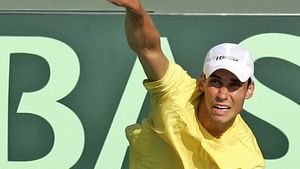 Hănescu, în turul doi la Rolland Garros!