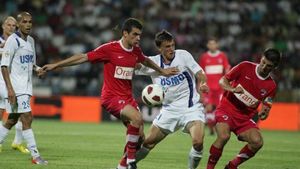 "Trocul" care a stins ultimul scandal din Liga 1**: Dinamo a luat un fotbalist care a jucat lângă Rui Costa!