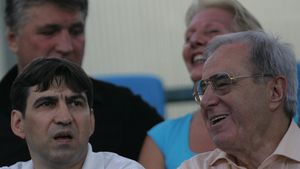 Păunescu: "Pițurcă nu e așa dur cum pare"