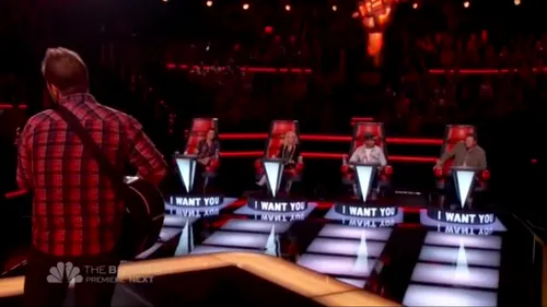 Si-a ratat cariera în fotbalul american, dar i-a dat gata pe toti la The Voice. VIDEO A întors toate scaunele în câteva secunde