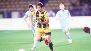 Contraatac la Chipciu!** Dinamo vrea să stopeze transferul mijlocașului la Steaua prin "mijloace specifice"