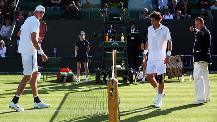 Nu au mai repetat meciul istoric de anul trecut!** Isner l-a învins pe Mahut la Wimbledon, după "doar" două ore de joc