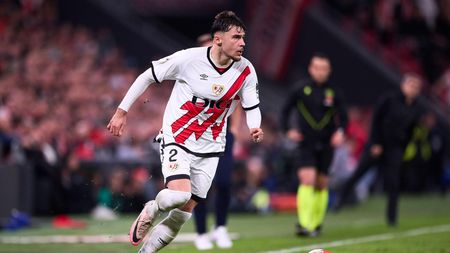 „Barcelona a rezolvat primul transfer: Andrei Rațiu, pentru 15.000.000 de euro”. Anunțul presei catalane