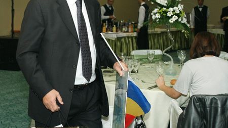 Mititelu cere o nouă atitudine** "Să nu ne mai lăsăm păcăliți de fripturile lui Sandu!"