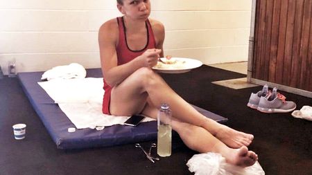 Provocare pentru sezonul roșu: cine va îndura mai mult? Fiica unei legende a NBA-ului a fost protagonista unui meci epic pe zgură verde, i-a bătut recordul Simonei Halep și așteaptă acum replica