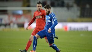 Cotele apelor Dunării: Steaua - plus patru puncte, adio loc 2! Pandurii - Dinamo 0-0 pe o ploaie torențială la Severin și cele două pierd contactul cu locul secund