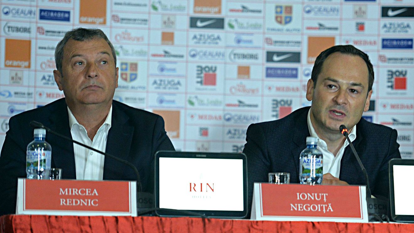 EXCLUSIV | Rednic împrumută Dinamo cu sute de mii de euro. "Roș-albii" au venituri de 2,2 milioane de euro în ultimele 7 luni, dar fondul de salarii ajunsese la 3 milioane de euro pe an. Negoiță a oprit finanțarea. UPDATE | Conducerea "câinilor" a confirmat împrumutul