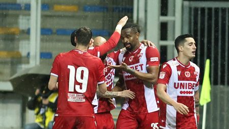 Dinamo pierde toți fotbaliștii: atacantul nigerian pleacă și semnează cu Petrolul Ploiești! „Ne-am înțeles”