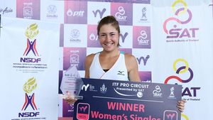 Irina Fetecău va fi locul 295 WTA. "Le dedic trofeul părinților mei, care au crezut necondiționat în mine" INTERVIU