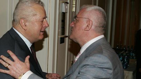 Dragomir către Pădureanu: "Jeane, lasă-te de fotbal, că mori dracului pe drumuri!"