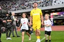 Apariție fabuloasă a lui Ciprian Marica în meciul Romania All Stars – Galatasaray Legends! După episodul „prosopul”, atacantul a atras din nou privirile la Cluj: de ce a intrat pe teren cu sponsorul de pe piept acoperit! | FOTO