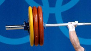 PERFORMANȚĂ‚ | Medalii pentru Dumitru Captari și Răzvan Martin la Europenele de haltere 