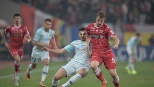 LIVE BLOG | Dinamo - FCSB 1-1, în Marele Derby. "Câinii" au evoluat aproape o repriză în superioritate numerică, dar n-au profitat. Ambele goluri s-au marcat de la 11 metri