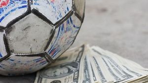 EXCLUSIV | Pierderi uriașe! Un patron din Liga 1 a "sărăcit" de când se implică în fotbal. Partea bună: "Apar la TV" 
