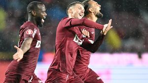 Gigi Becali s-a înțeles cu Nelu Varga pentru transferul lui Louis Munteanu la FCSB. Prețul e secret, dar lista UEFA a cântărit decisiv: „Un milimetru să-l iau”