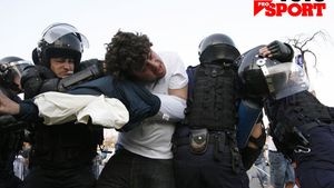 Se schimbă Legea 4, "legea Dragomir?" Jandarmeria Română organizează un "atelier de lucru" pentru modificarea legislației manifestărilor publice. Propunere surprinzătoare a lui Iorgulescu 