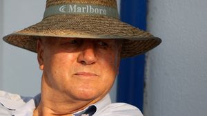 Poveste uluitoare cu Jean Pădureanu! Cum l-a făcut „Lordul” pe uriașul jucător și antrenor al „Portocalei mecanice” să piardă prima noapte din viața lui: „De la 7 seara până a doua zi dimineață la ora 8!” | VIDEO EXCLUSIV DINAMO