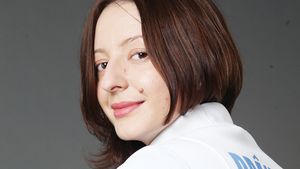 Ana-Maria Popescu s-a apucat de scrimă în sufragerie. „Meșterică” i-a făcut cadou un manechin | VIDEO & FOTO