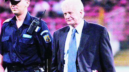 Farse cu Romică Pașcu