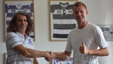 Ioan Mera a renunțat la cariera de fotbalist, însă continuă la Politehnica Timișoara într-o nouă postură. ”Propunerea a fost oarecum pe neaşteptate. Nu puteam să plec de aici şi apoi să am un regret”