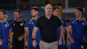 Scandalos! Fundașul stânga, obligat să rateze Bosnia – România: „Probleme cu pașaportul!”