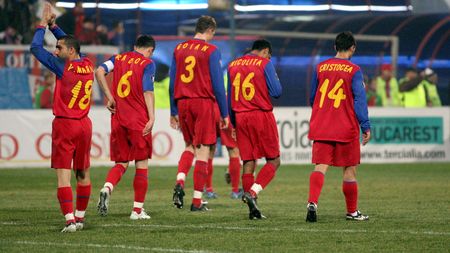 Steliștii îl regretă și acum, noii coechipieri l-ar urma oriunde!**  "E întotdeauna acolo!" Cum e văzut acum omul căruia Becali nu i-a găsit încă înlocuitor: