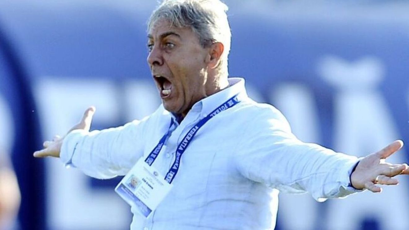 Sorin Cârțu a reacționat după ce a căzut la petrecerea Universității Craiova: „A vrut să cheme lumea salvarea!”