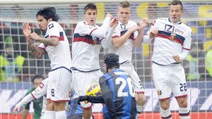 Cristi Chivu l-a făcut pe Stramaccioni să spună după numai o repriză:** "Vom avea un an 2013 fantastic!" Schimbarea ce aduce panică la CFR, dar îl bucură pe Pițurcă