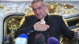 Gigi Becali anunță o nouă eră la FCSB: „Luăm Conference League, apoi mergem în Liga Campionilor. Dumnezeu ne-a trimis acolo pentru că putem câștiga trofeul!"