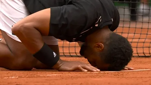 Moment trist la Roland Garros! Unul dintre cei mai spectaculoși tenismeni a terminat în lacrimi ultimul meci din carieră | VIDEO