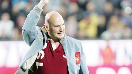 Paszkany: "Totul e posibil, mergem pe Old Trafford să obținem un rezultat mare!"** Singura nemulțumire într-o noapte magică: "Nu pot să uit de campionat"