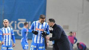 Mirel Rădoi a dezvăluit secretul parcursului excelent al Universităţii Craiova: „Noi facem asta, bagheta magică o are numai Şumudică”