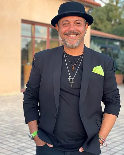 Sorin Bontea a revenit în România, după filmările pentru noul show culinar. Ce i-a cerut soția să facă