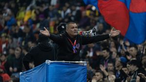 Gigi Becali, avertizat de liderul suporterilor FCSB-ului: „Trebuie să încetăm cu aceste lucruri! E al șaptelea campionat pe care îl pierdem pe mâna lui! Noi nu suntem slujitori!” | VIDEO EXCLUSIV ProSport Live