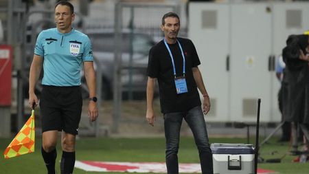 Hermannstadt pierde cu UTA, iar Marius Măldărășanu suspină după Ianis Stoica: „Era cu gândul la plecare. Avem nevoie de un atacant”