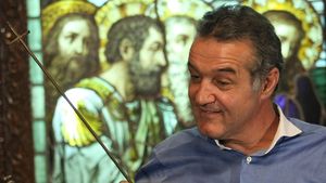 Becali: "Vreau să iau un fundaș central,** dar mai tragem de timp să mai scadă din preț!"