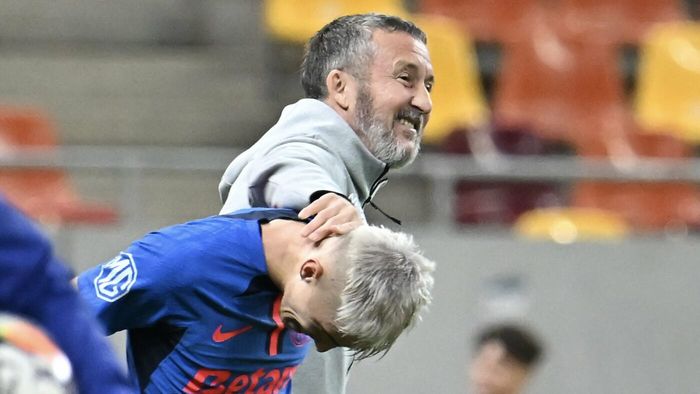 Mihai Stoica A BLOCAT transferul lui Tavi Popescu la CFR: „Nu vreau să-și folosească Șumudică bagheta magică”