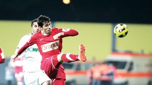 Rămâne Găman titular?** Olteanul poate ieși din schemă o dată cu reintrarea lui Moți